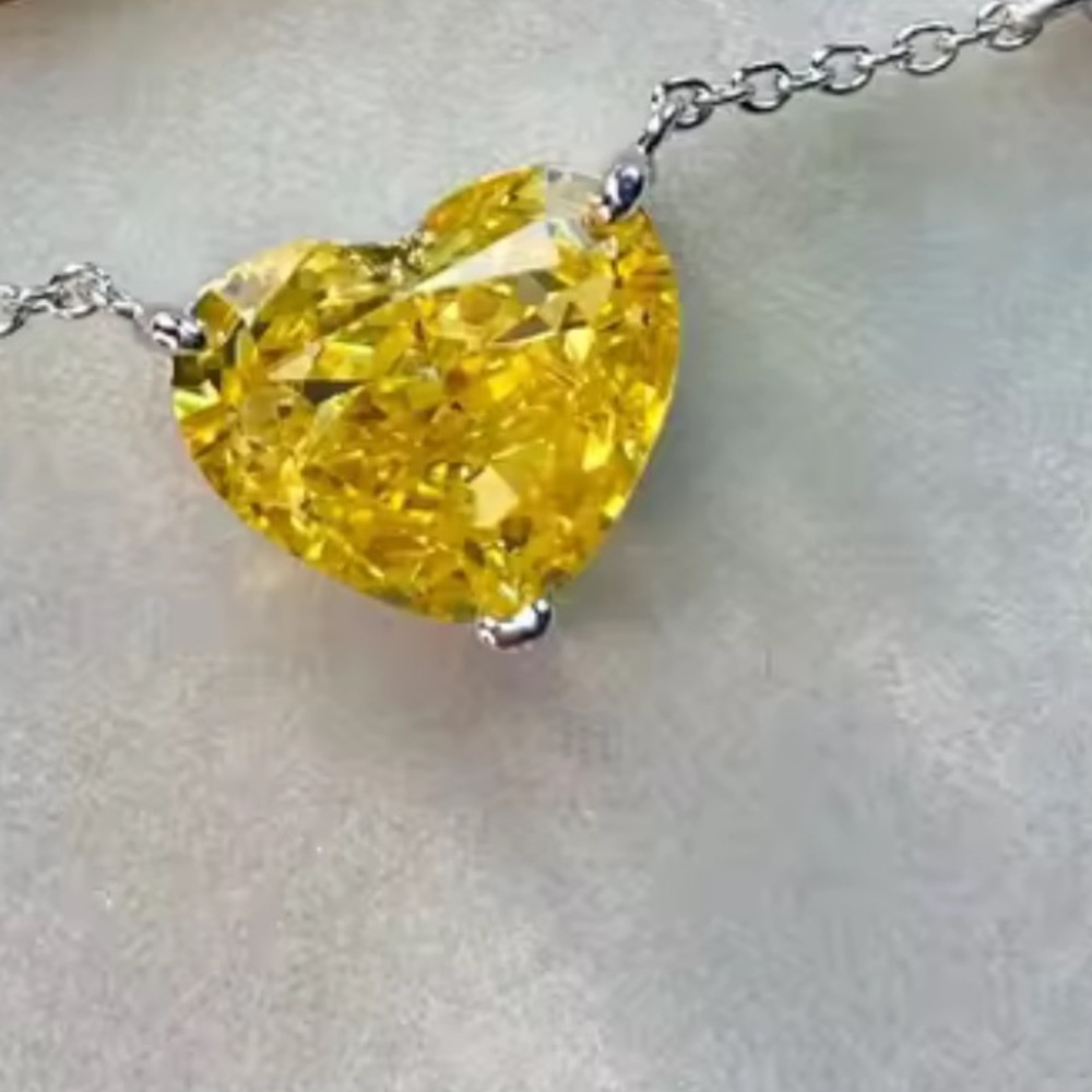 4ct Platinum Canary Heart Necklace - Picture 10 of 15